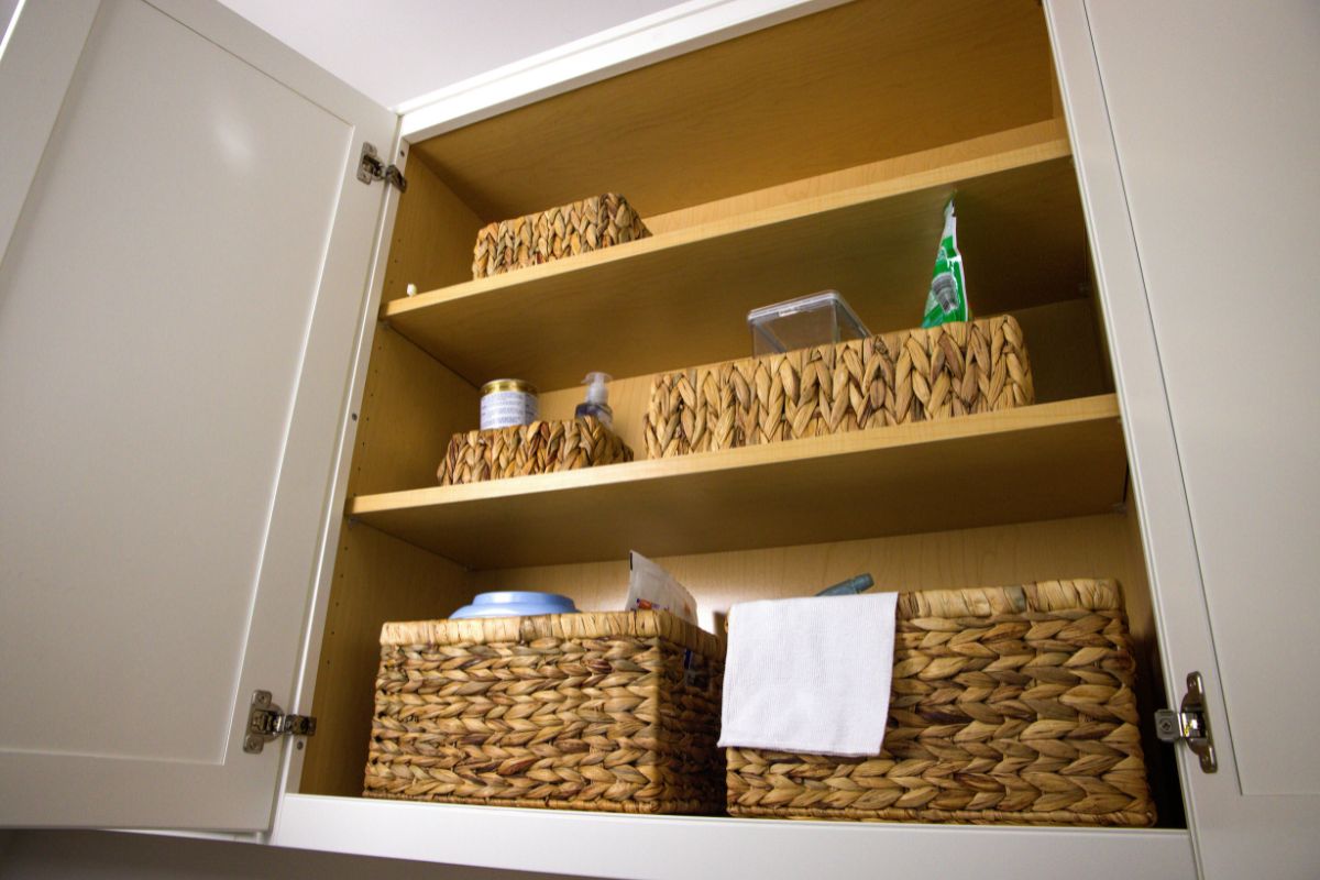 Organização de Casa: O Erro Invisível Que Faz a Bagunça Sempre Voltar organização de casa