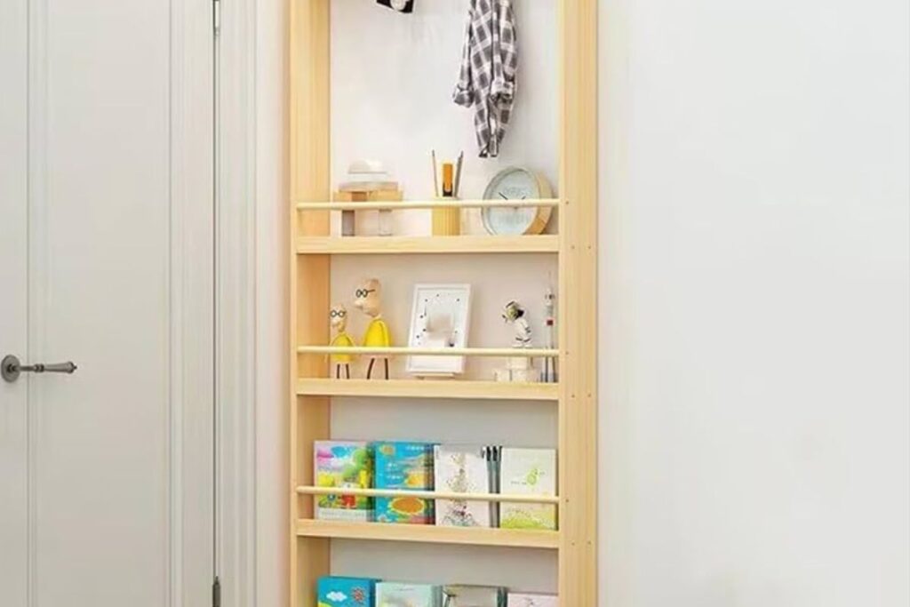 Como Aproveitar Espaço Vertical na Sala Pequena e Ganhar Mais Área Útil como aproveitar espaço vertical na sala pequena